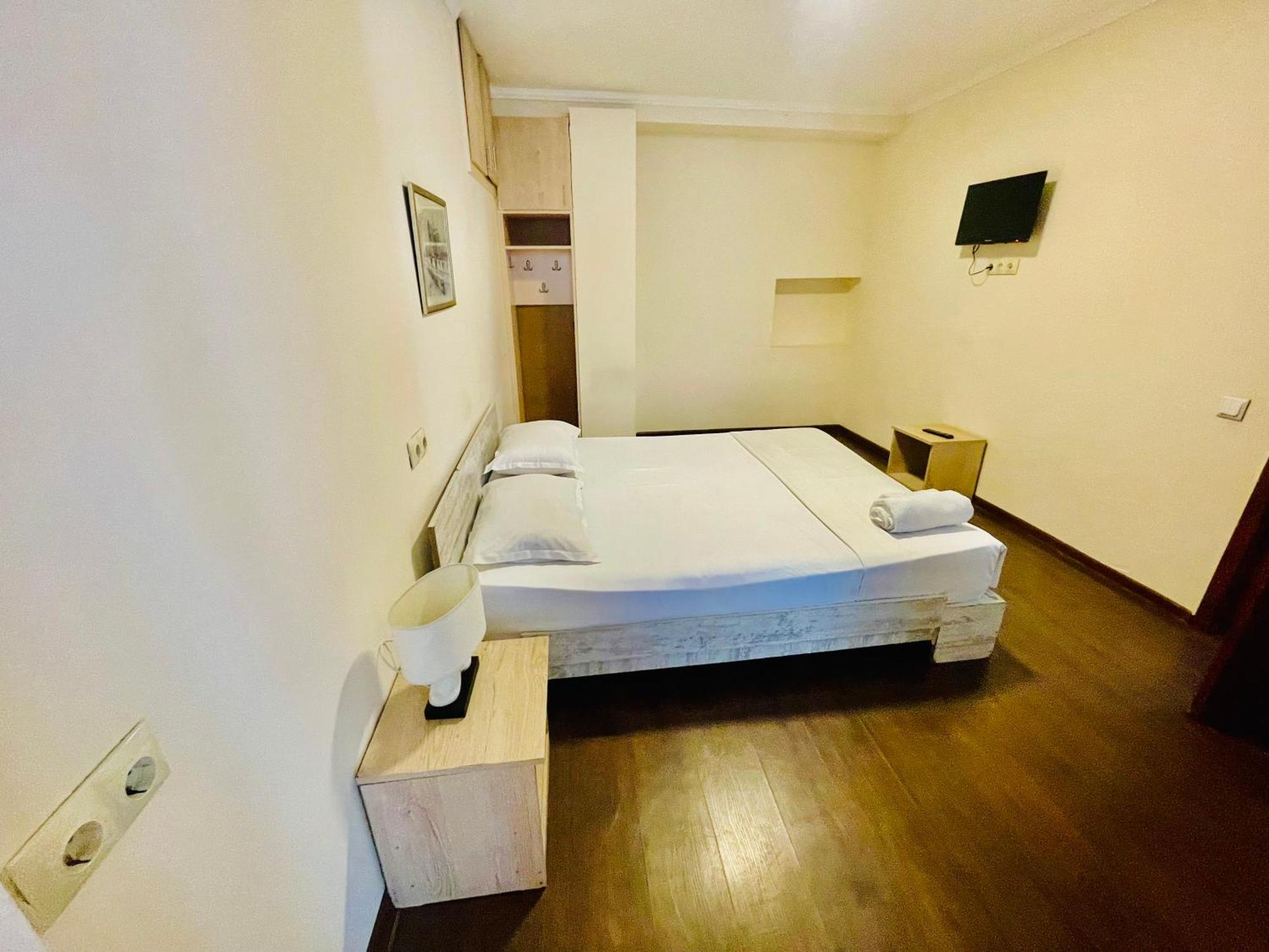 Bon Voyage Hostel Τυφλίδα Εξωτερικό φωτογραφία