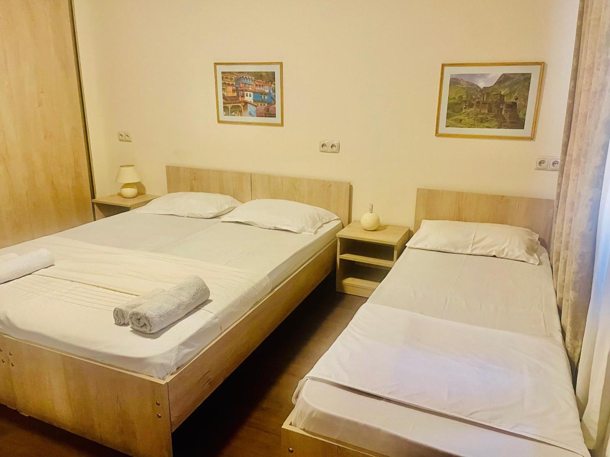 Bon Voyage Hostel Τυφλίδα Εξωτερικό φωτογραφία