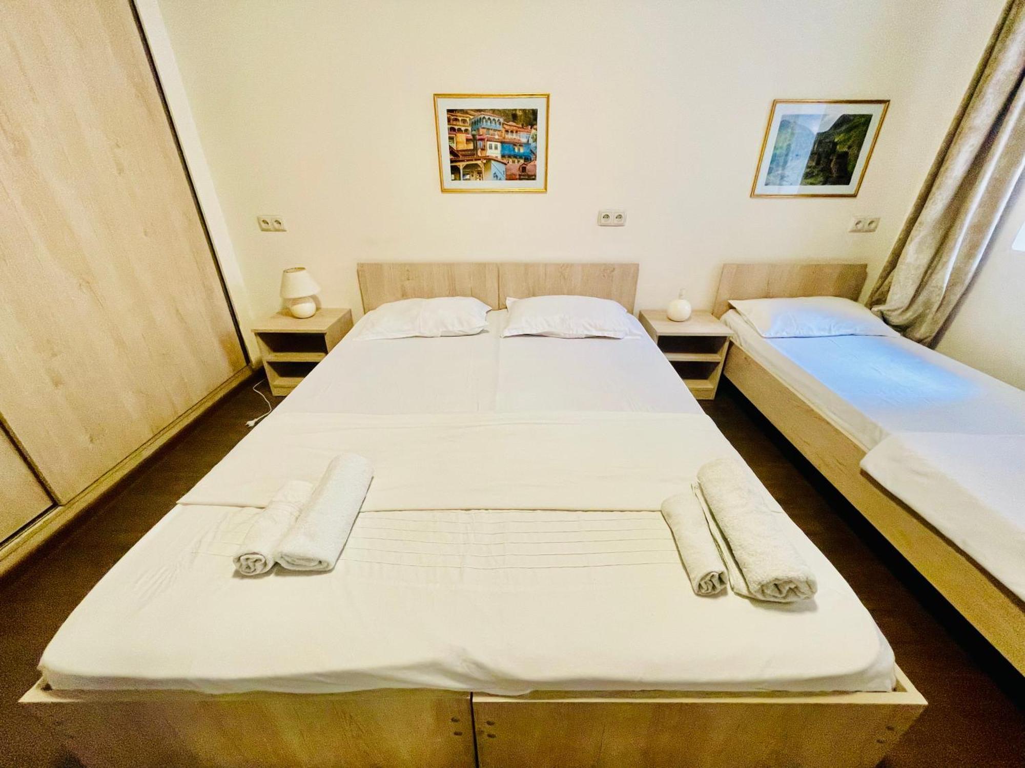 Bon Voyage Hostel Τυφλίδα Εξωτερικό φωτογραφία