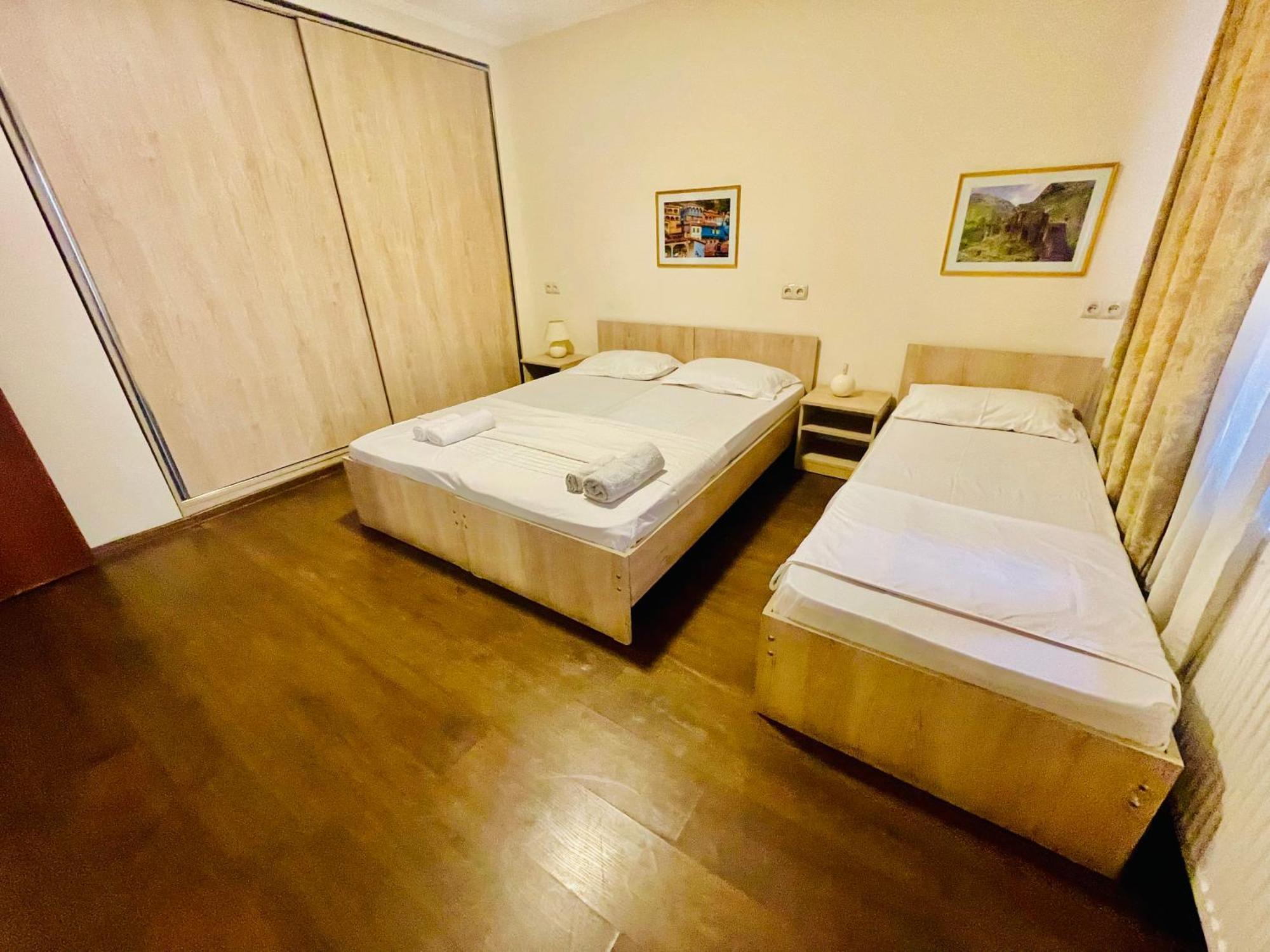 Bon Voyage Hostel Τυφλίδα Εξωτερικό φωτογραφία