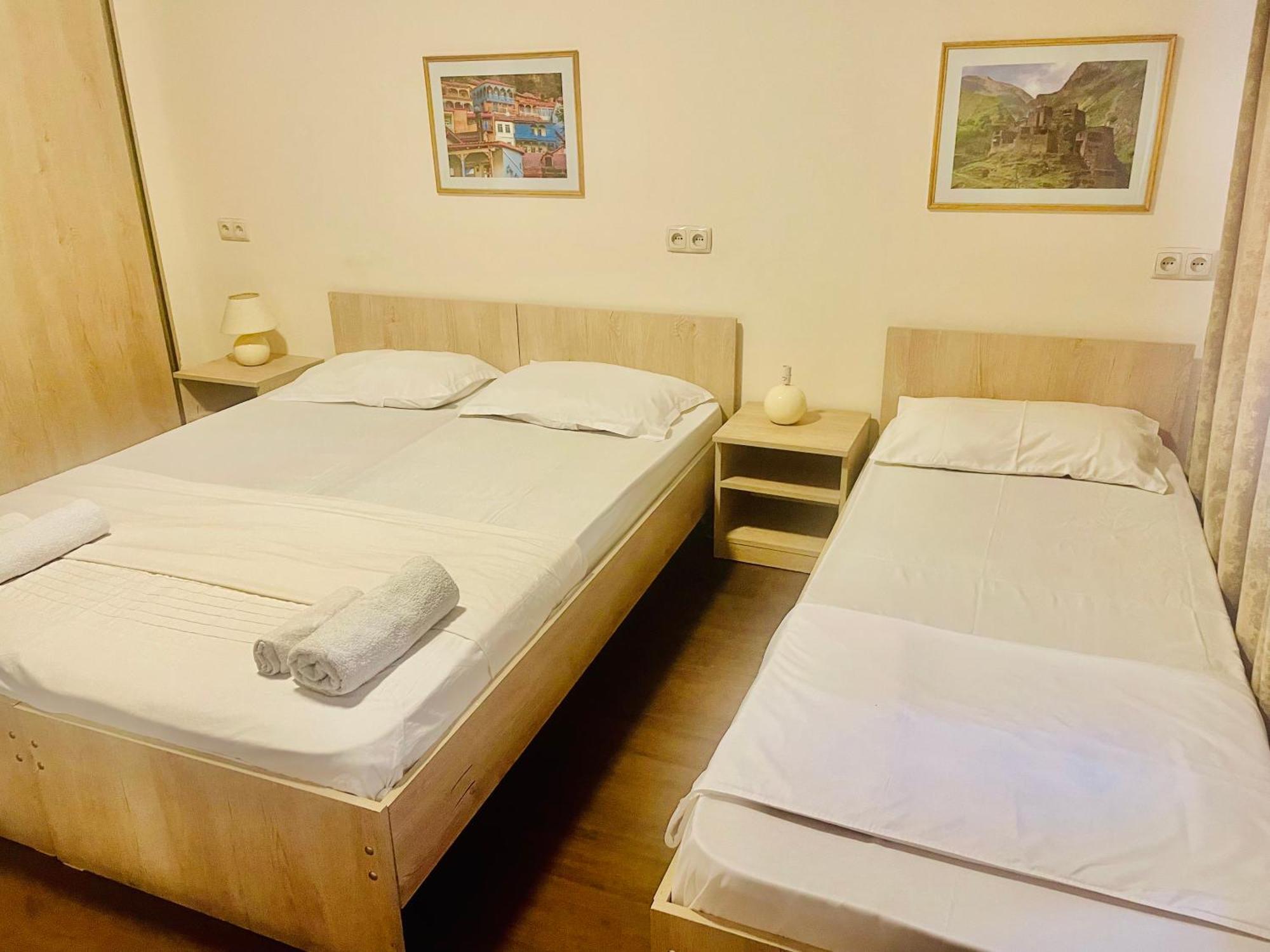Bon Voyage Hostel Τυφλίδα Εξωτερικό φωτογραφία