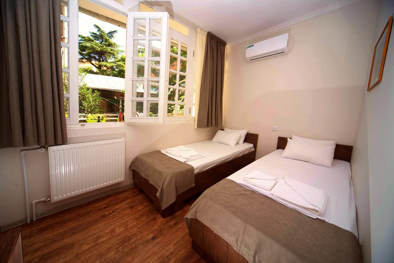 Bon Voyage Hostel Τυφλίδα Εξωτερικό φωτογραφία