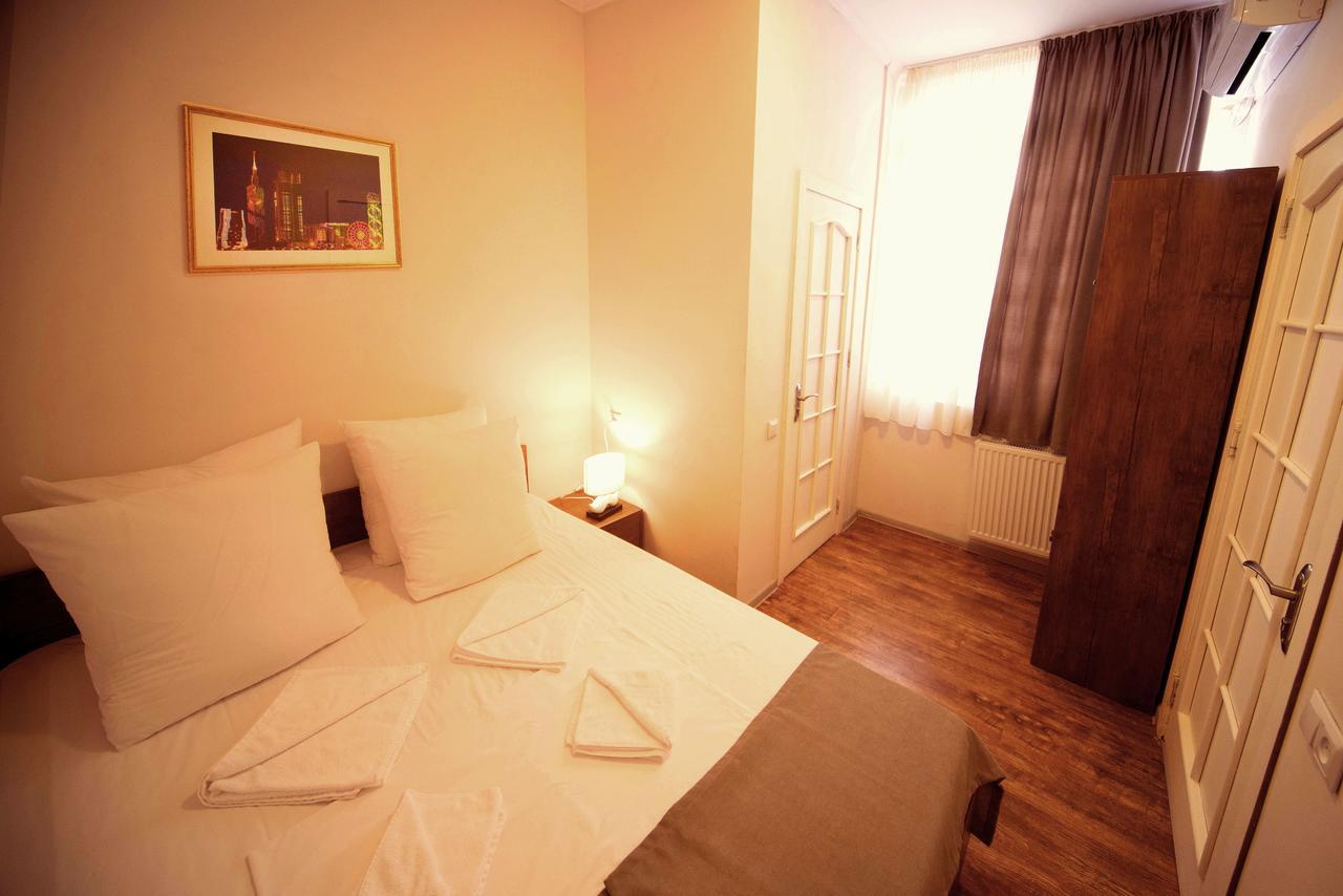 Bon Voyage Hostel Τυφλίδα Εξωτερικό φωτογραφία