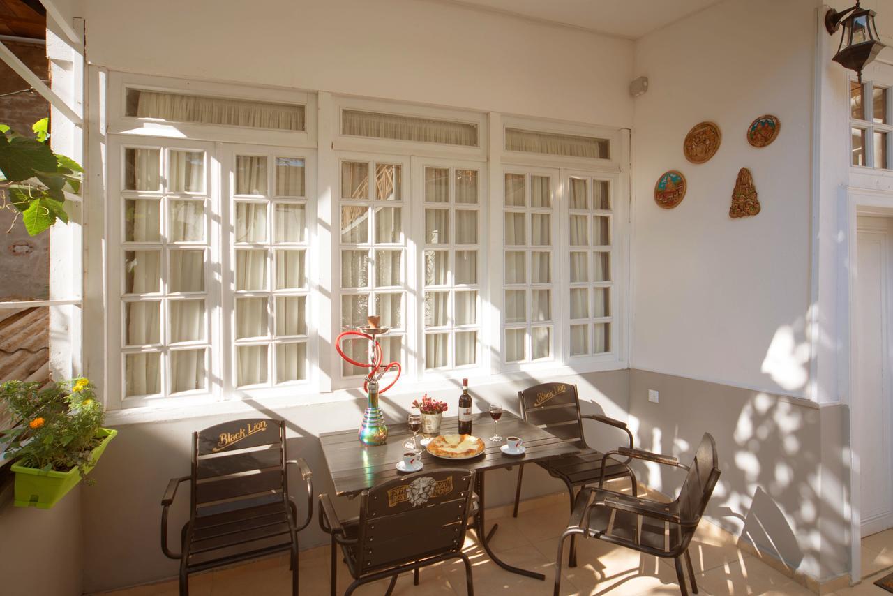 Bon Voyage Hostel Τυφλίδα Εξωτερικό φωτογραφία
