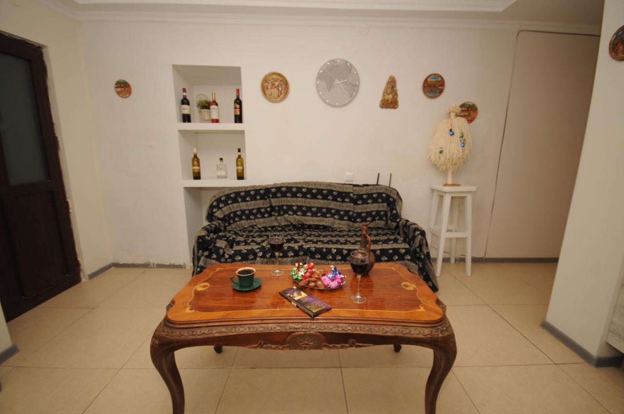 Bon Voyage Hostel Τυφλίδα Εξωτερικό φωτογραφία