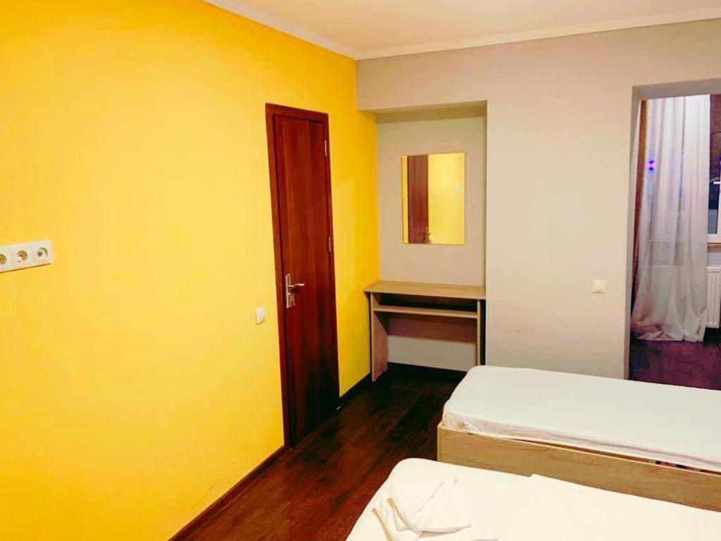 Bon Voyage Hostel Τυφλίδα Εξωτερικό φωτογραφία